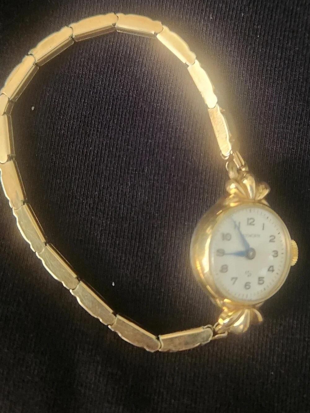 Vintage Wadsworth Ladies Wristwatch Ref 714 - 10K R.G.F. Bezel, Stainless Back,